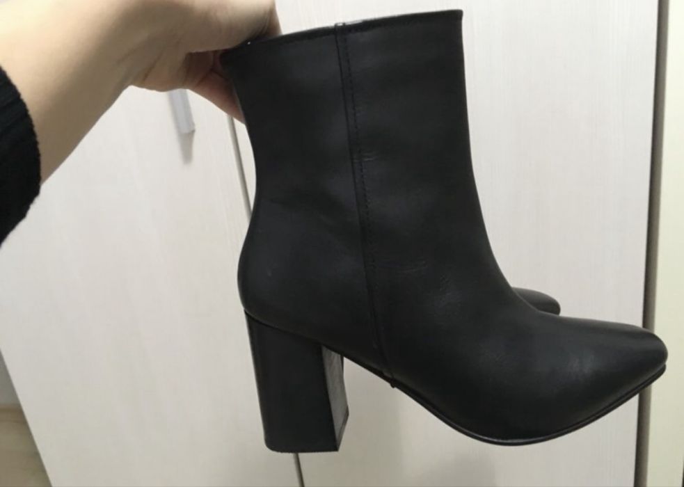 Vand ghete botine Esprit din piele naturala, negre, noi, marimea 38.