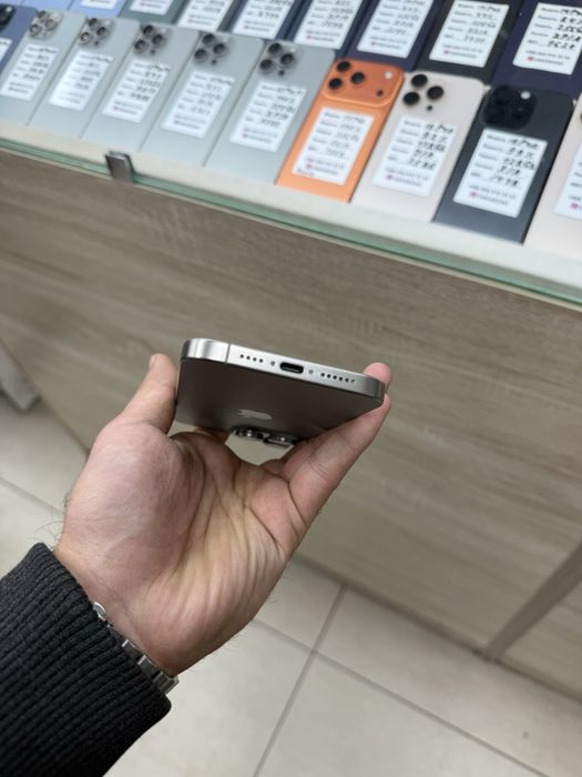 15 Pro Max LLa 256Gb