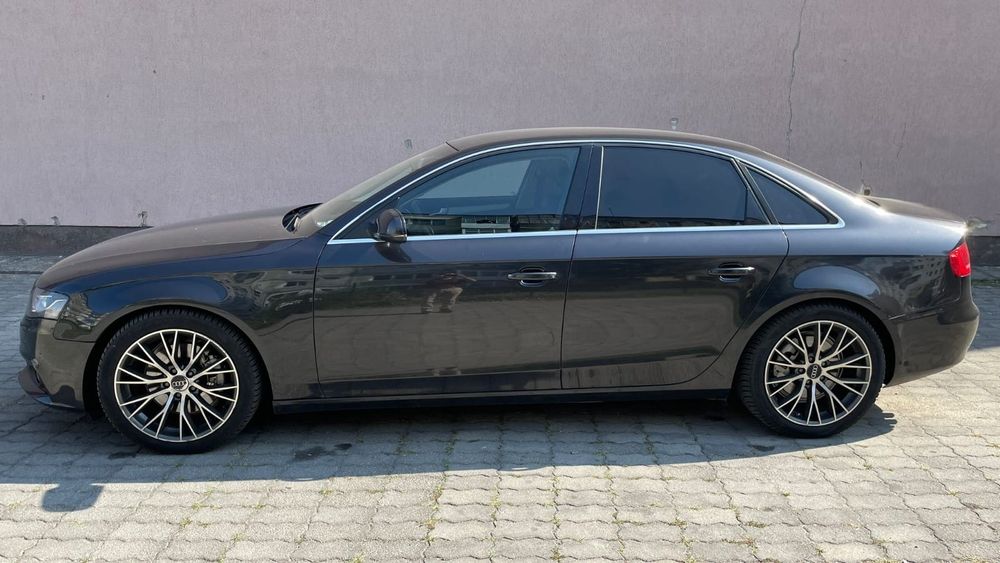 Audi A4 b8  1.8 tfsi