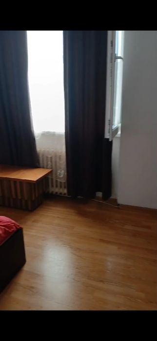 Cameră de închiriat