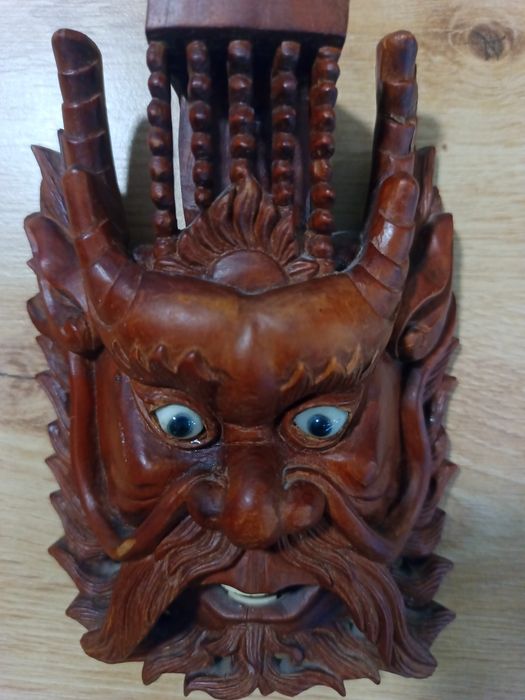 Антична азиатска маска   дърворезба