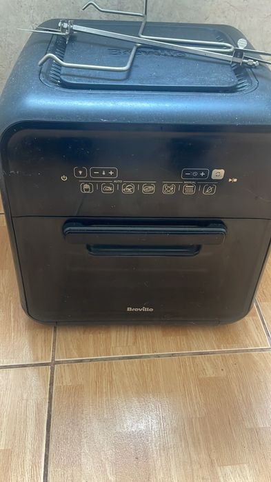 Friteuză cu aer / airfryer cald Breville