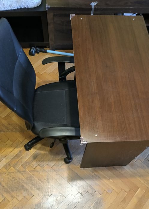 Бюро, офис стол - подарявам