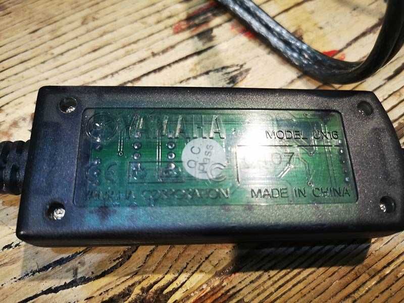 конвертер (адаптор) MIDI-USB кабел YAMAHA за свързване към компютър