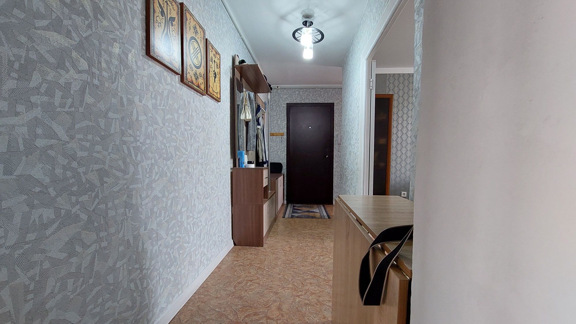 Продам 3 комн. квартиру р. Сарыарка