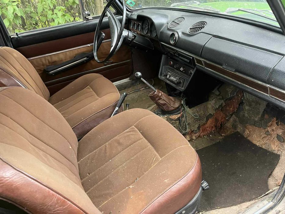 Лада 1600 на части
