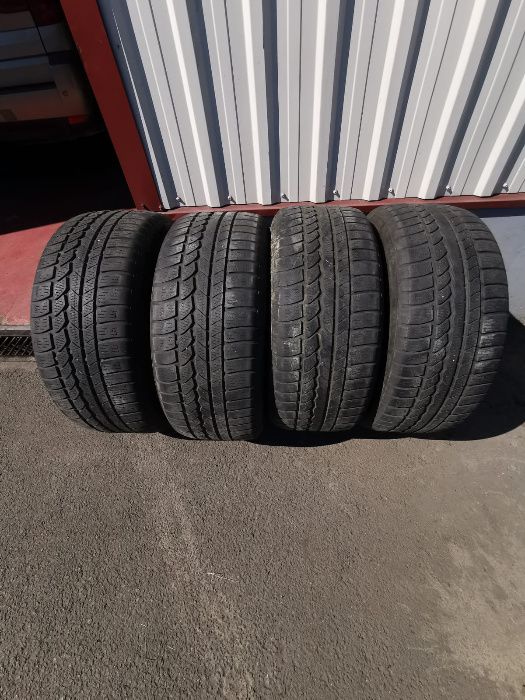 Vand 4 anvelope de iarna Continental 245 / 55 / R17