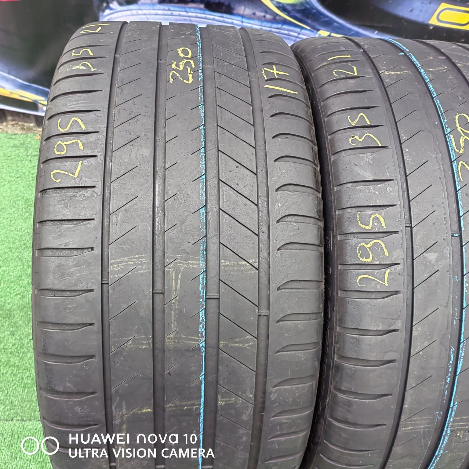 295 35 21 Michelin