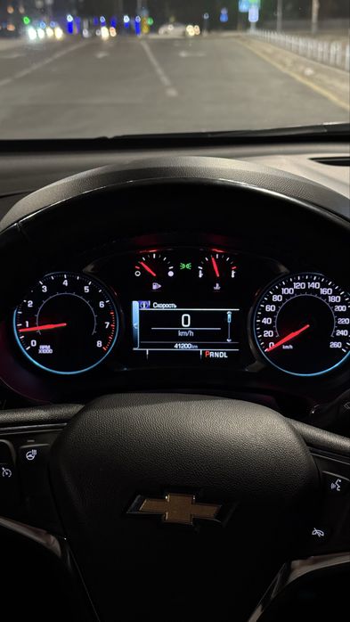 Malibu 2.4 yurgan sotiladi