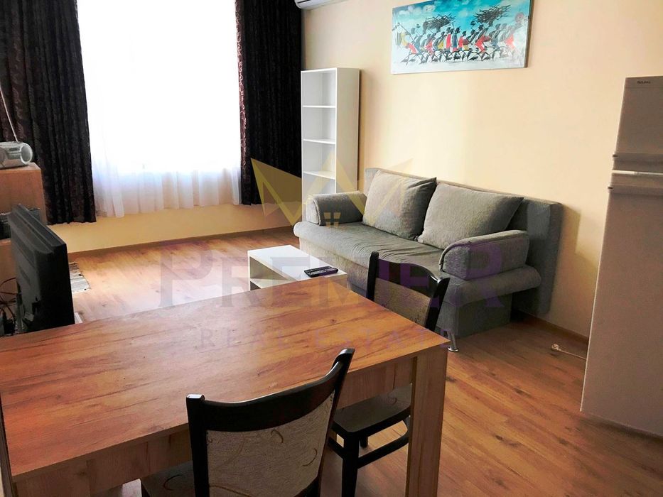 Дава се под наем Двустаен апартамент в Варна, Левски - 55 кв.м за 459 € - Снимка #1