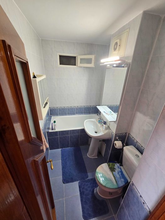 Particular vand Apartament decomandat 3 camere ultracentral Infratirii