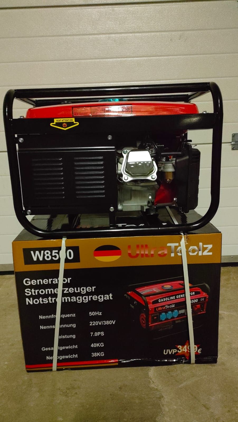 Generator Ultra Toolz W8500 adus din Germania cu 3 prize monofazice