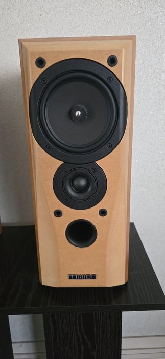 Vand boxe de raft Mission 772 in stare excelenta