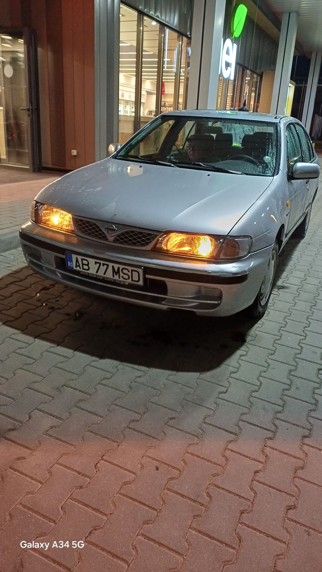 Nissan Almera N12