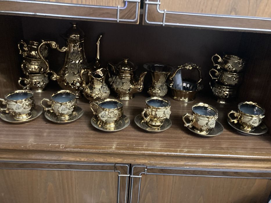 Продам большой чайный сервис