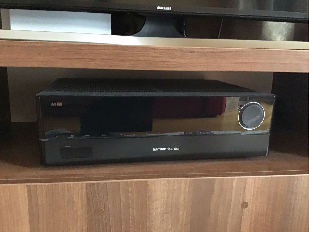 Receiver Harman Kardon AVR 151, 5 canale, 75W RMS, Negru