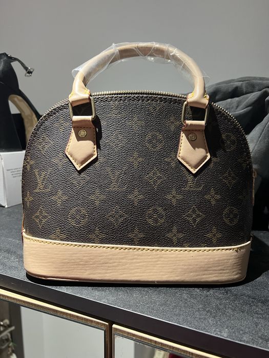 Чанта Lv нова неизползвана