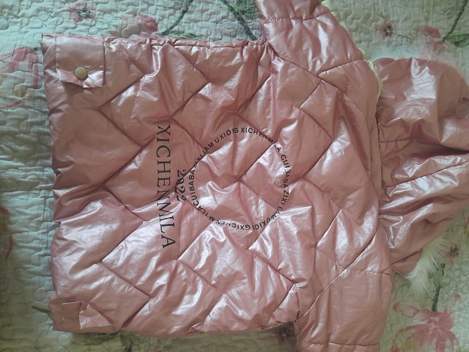 Куртка на девочку 5-6 лет