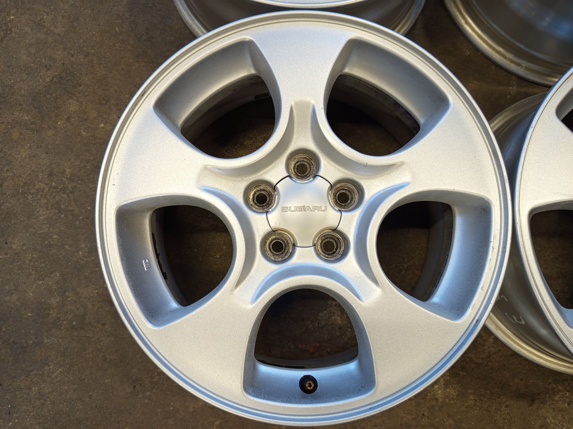 16" Subaru Оригинални Джанти 5x100 Субару