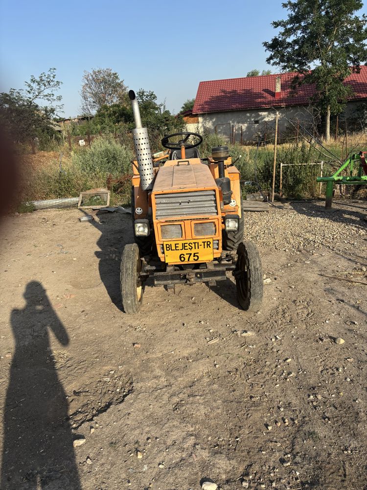 Tractor de vanzare ytodfh180
