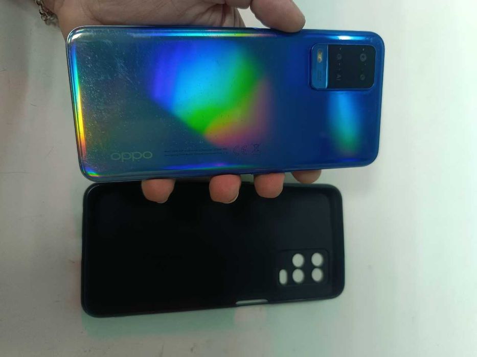 Продам смартфон Oppo A54 в хорошем состоянии с NFC без трещин