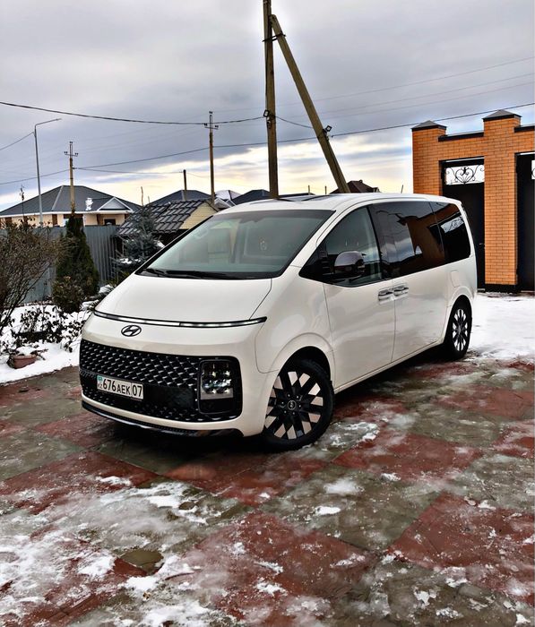 Hyundai Staria Lounge