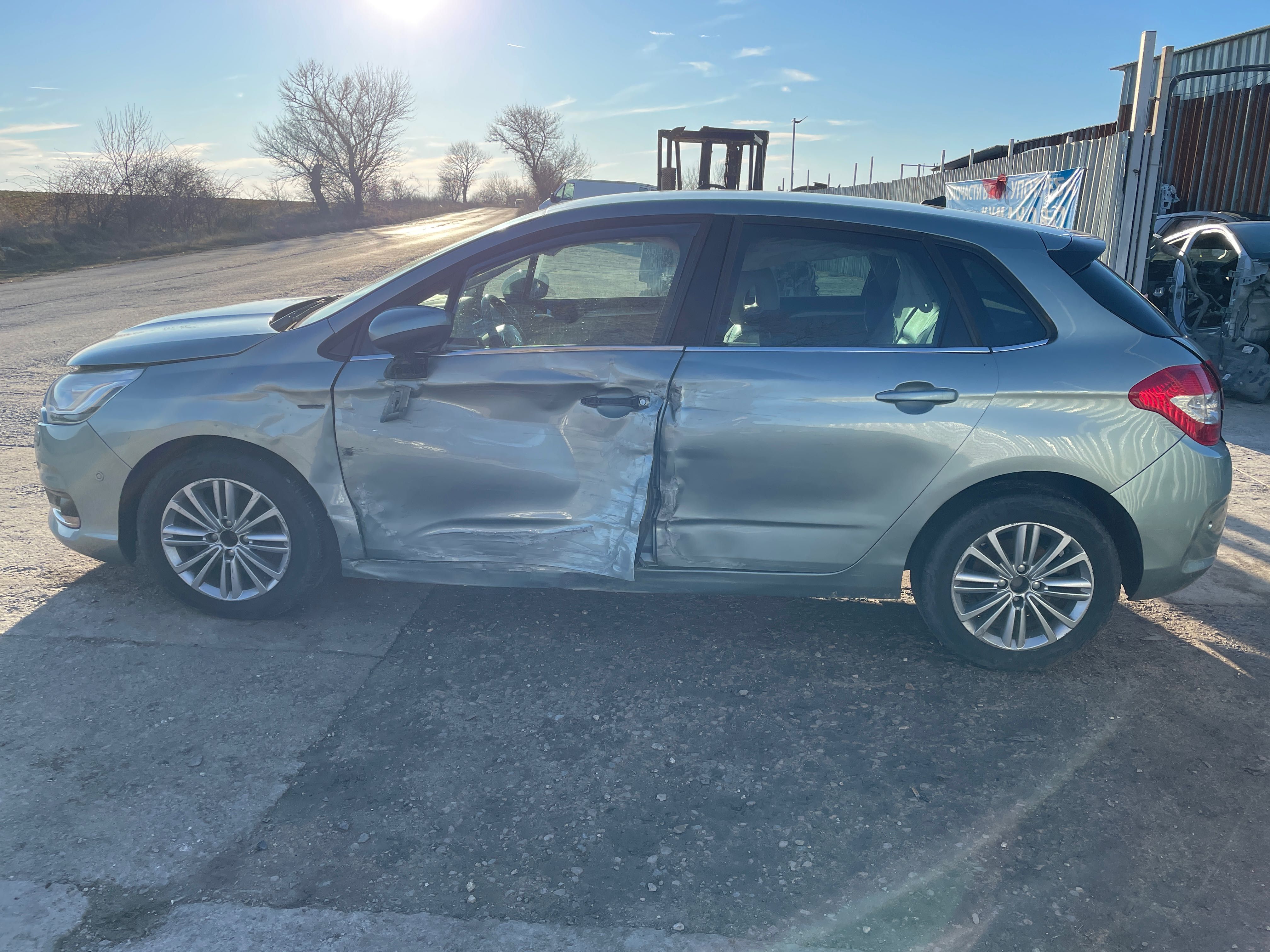 Citroen C4 1.6 e-HDi 112 кс двигател 9HR Ситроен 1.6 e-ХДИ engine 9HR