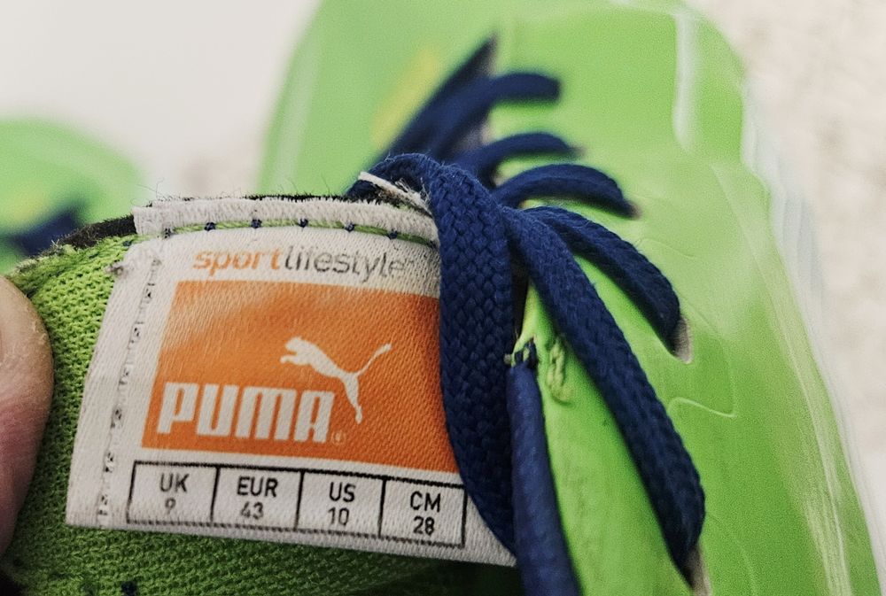 Ghete de fotbal cu crampoane Puma EvoSpeed 43 originale