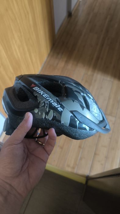 Vând căști bicicleta