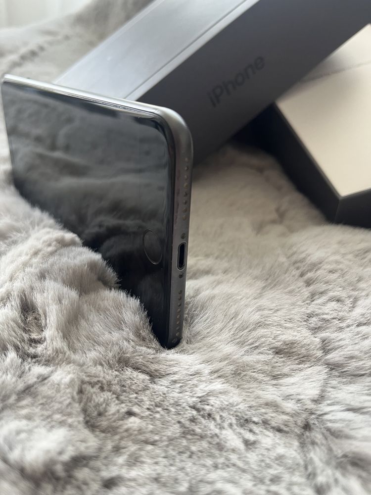 Iphone 8 Plus 64 GB