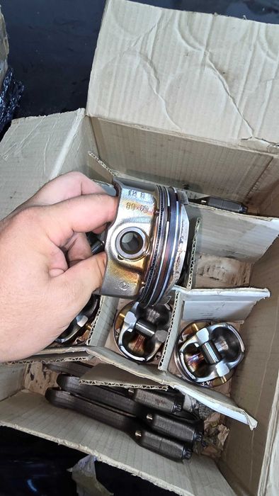 N54b30 бутала и биели