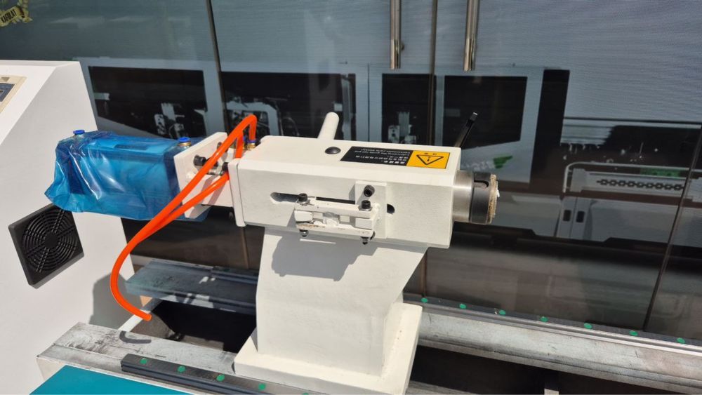 Токарный станок