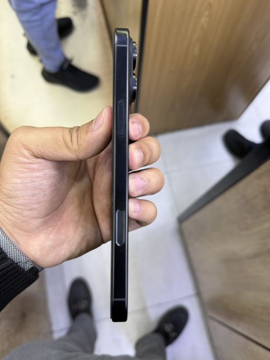 iPhone 16 Pro Max Black