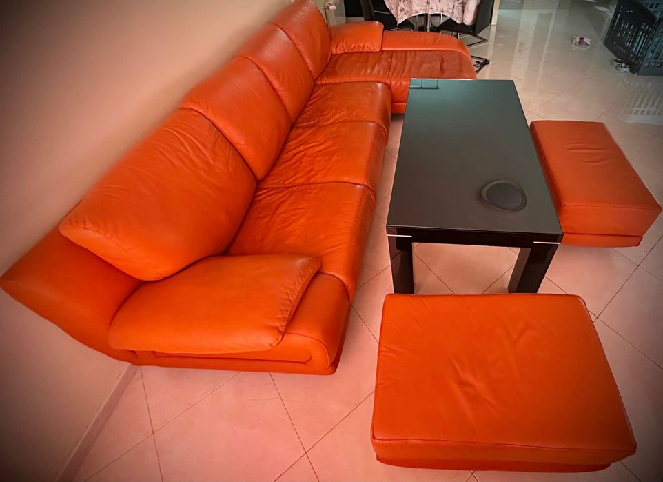 Ъглов кожен диван