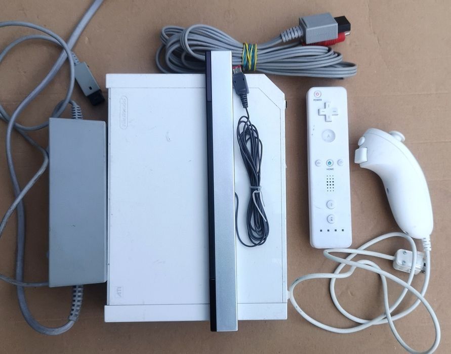 Consola Nintendo Wii modata + 200 jocuri