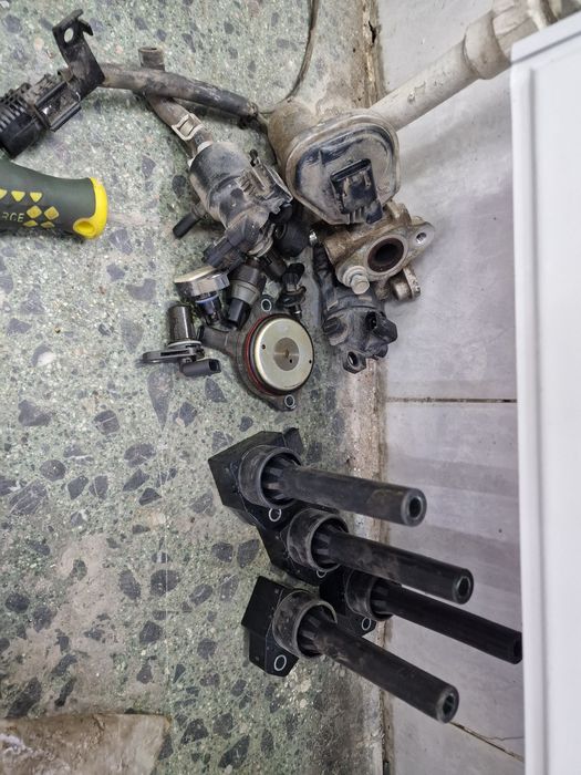 Продам по запчастям Двигатель 1.5 MPI G4LG