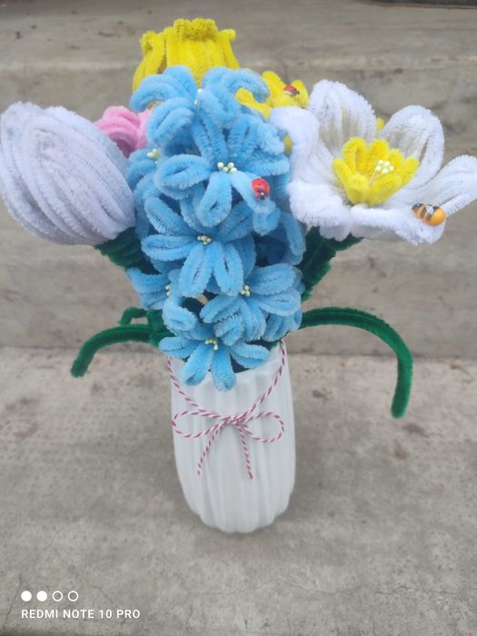 Flori la fir sau buchete.