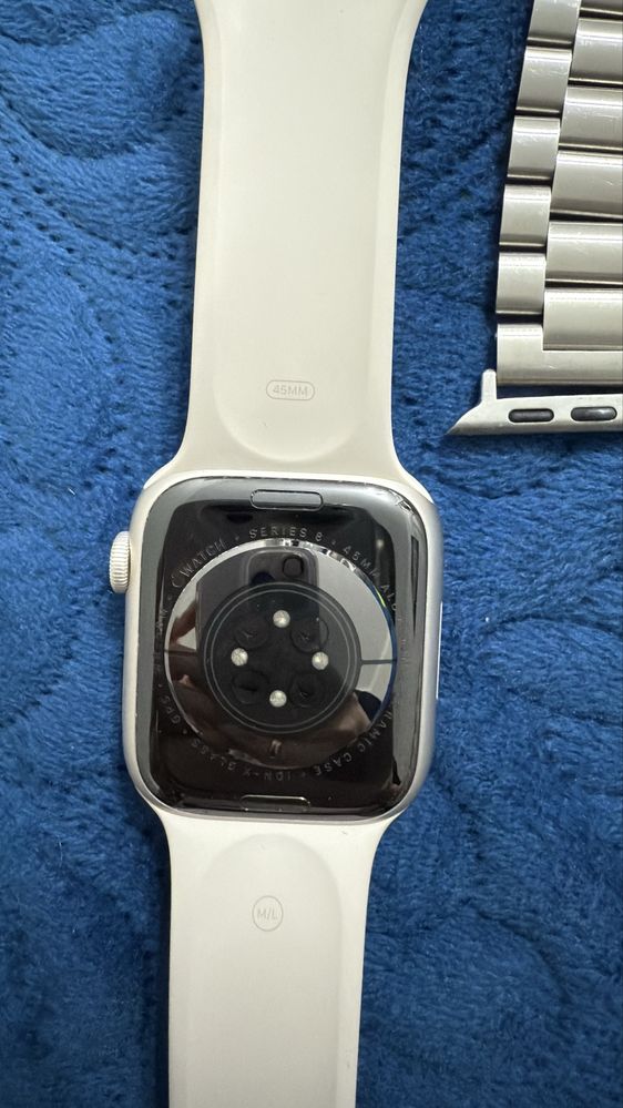 Продается apple watch 8 series 45 mm