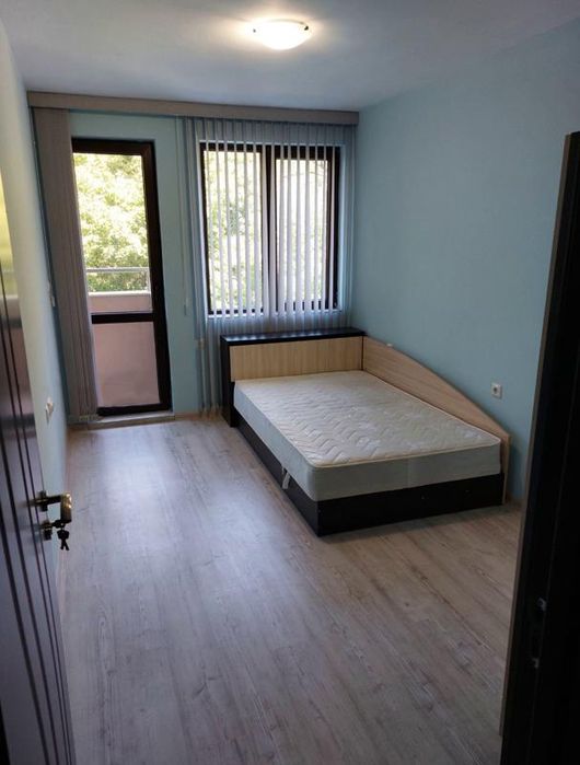 Дава се под наем Тристаен апартамент в Пловдив, Южен - 97 кв.м за 500 € - Снимка #4