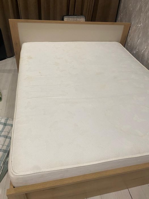 Продам матрас ,,,