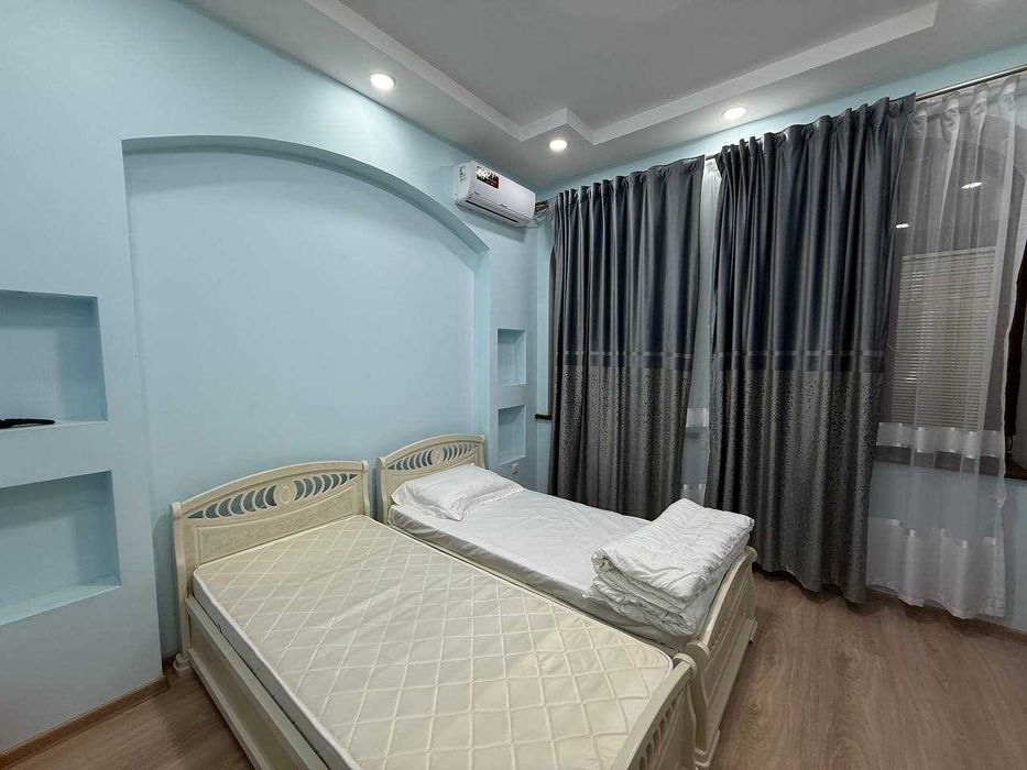 Продаётся дом в центре города с развитой инфраструктурой 2 сотки