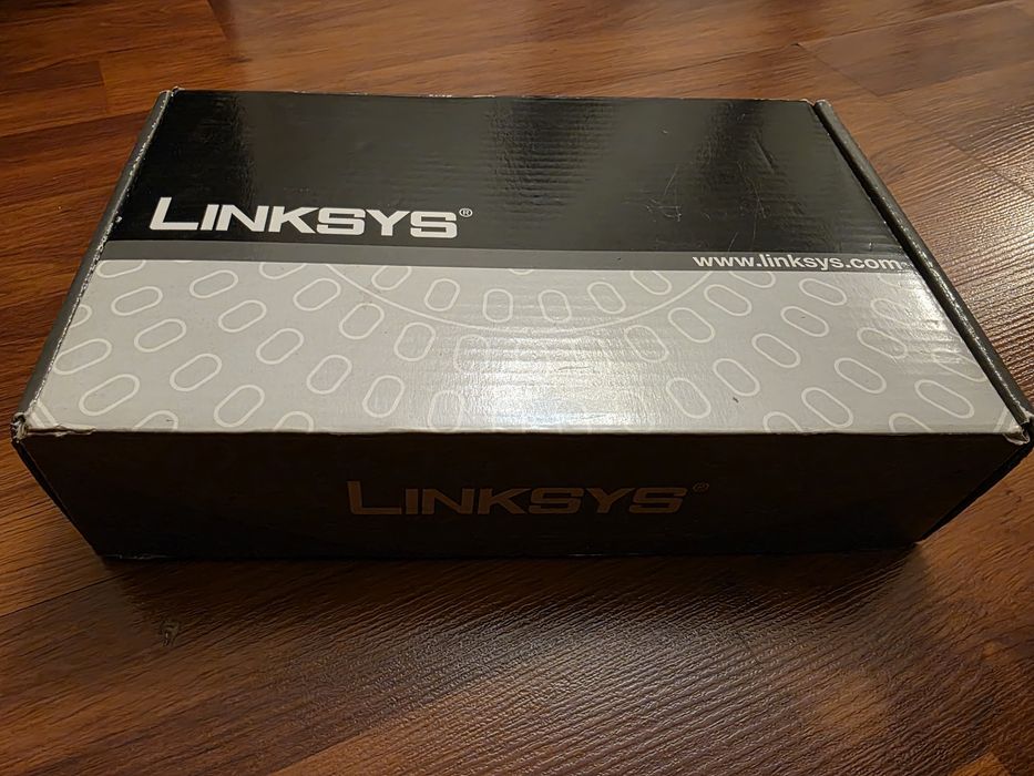 VoIP шлюз / IP-телефонный адаптер Linksys SPA2102 (в коробке)