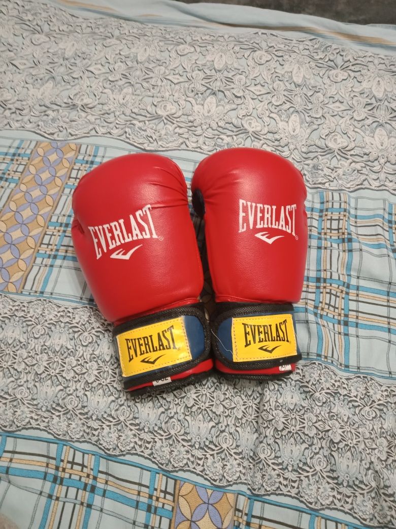 Перчатки Everlast