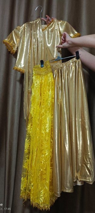 Праздничные костюмы