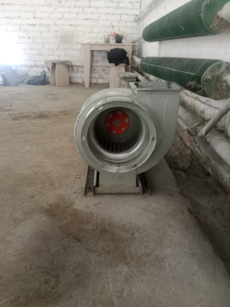 Продам вытяжку новую