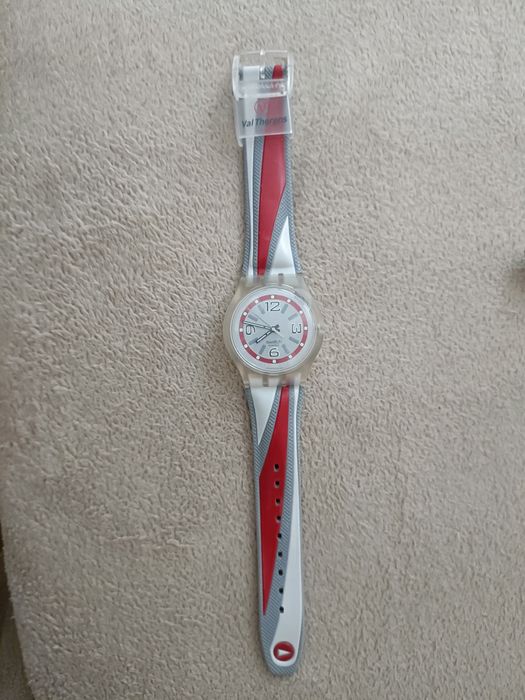 Ceas Swatch nou.