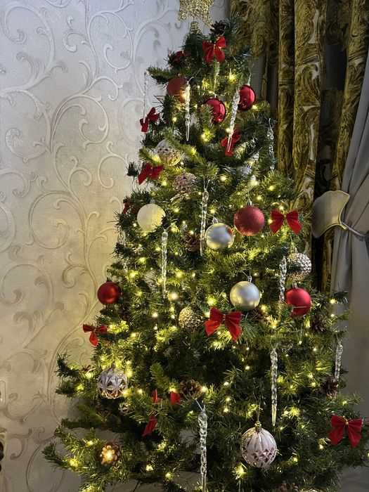 Продается Елка искусственная