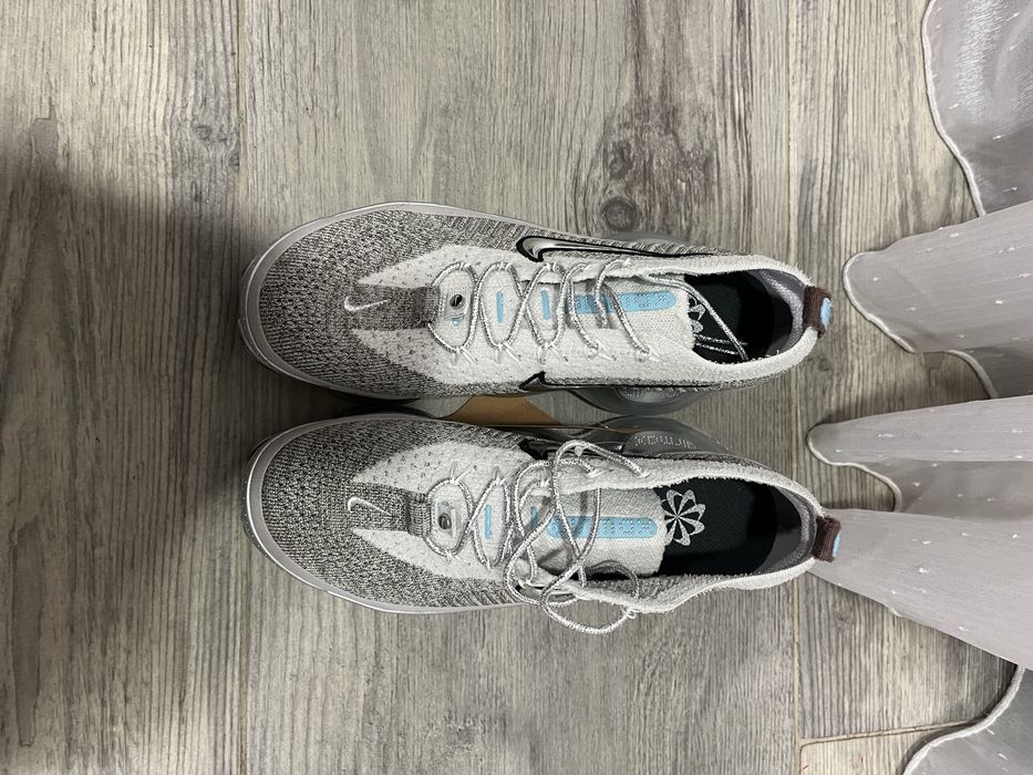 Nike Scorpion Silver