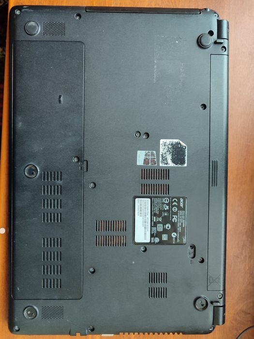 Acer Kompyuter sotiladi