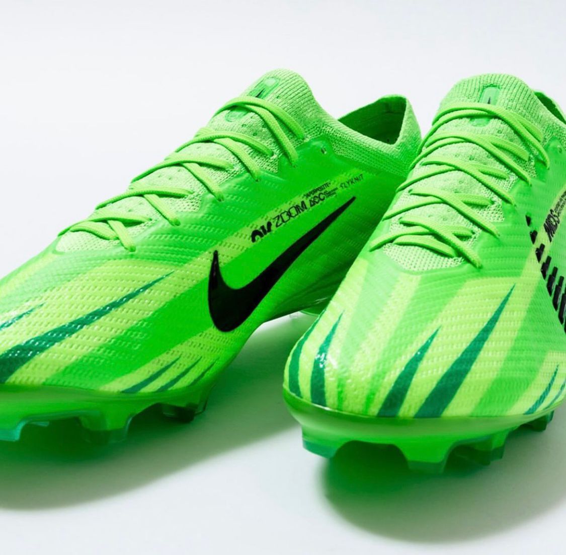 Ghete de fotbal nike noi mercurial mds zoom